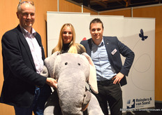 Erik Oortwijn, Melanie Kruijs en Tom van der Wielen van Reinders & van Soest. Zij maakte reclame voor Villa Joep, vandaar die mooie olifant