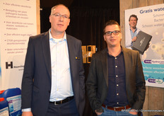 Link Ronald de Vreede van Houwling Horticulture samen met hun leverancier Harm Vogels van IntraCare