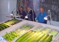 Rijk Zwaan vraagt met hun opstelling onder de aandacht voor het komkommerassortiment