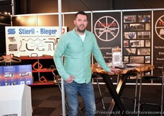 Richard van Telako presenteerde dit jaar hun nieuwe maatwerk. Dit zien we links op het witte bord.