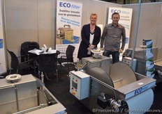 Eco Filter is pas in 2016 opgericht, maar heeft zich op het gebied van waterreiniging met doekfilters nu al een naam in de markt verworven. Op de foto Herma de Haan-Stam en Cees de Haan