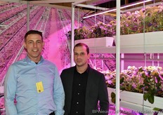 Sandro van Kouteren en Zuri Humblet hollen voor Parus Europe van beurs naar beurs.