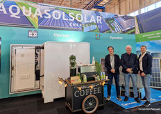 Opwekken, opslaan en opmaken. Energy first bij Aquasol Solar. Op de foto: Chrétien Hendriks (Genap), Hans van Luijk en Willem Verwoerd (Aquasol Solar)