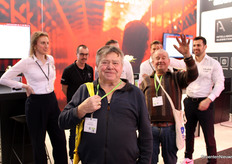 Deze vrolijke beursbezoekers kwamen even foto bomben bij Hoogendoorn. De sfeer zat het woensdag al snel goed in.