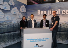 Saskia Jouwersma, Hugo Vreugdenhil, Gai Vegter en Arjan van Paassen van Rainlevelr hebben veel aanloop op de stand.