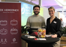 Bij Horconex kassenbouw uit Poeldijk zoeken ze werkvoorbereiders en medewerkers voor het leerwerktraject, zo vertellen Robin Franken en Melanie Hogervorst.