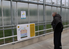 In de corridor veel duidelijke uitleg met mooie borden.