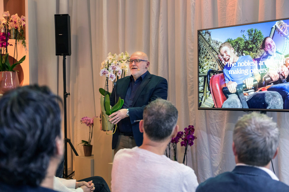 "Het geheim van de Efteling onthult tijdens een Magische Sion Café"