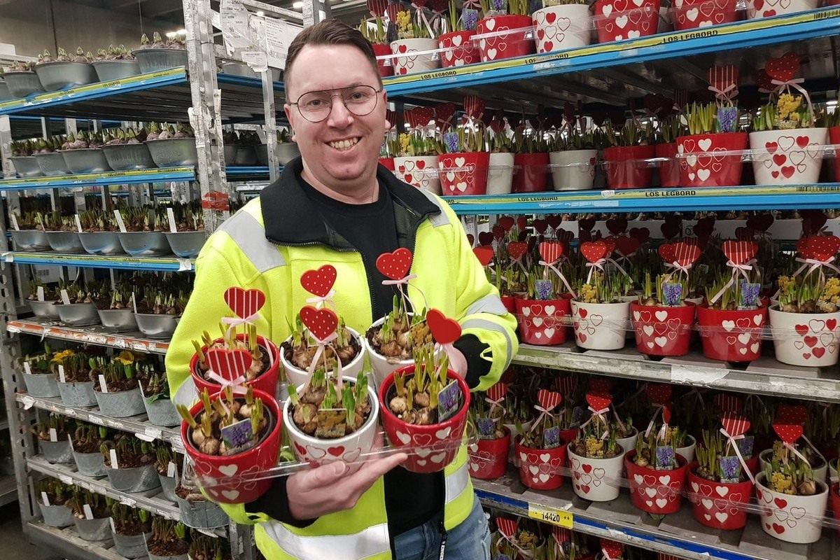 Veilingmeester drukte Engelse Moederdag en Internationale Vrouwendag