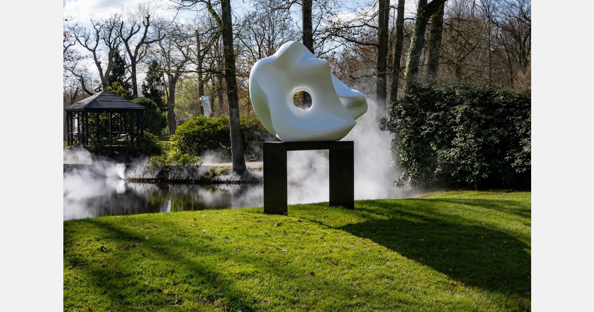 Tentoonstelling van Fons Schobbers in Arcense water- en beeldentuin