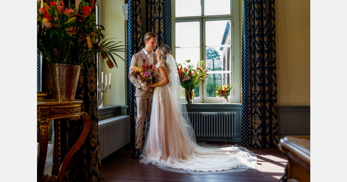 Huwelijksaanzoek tussen de rozen