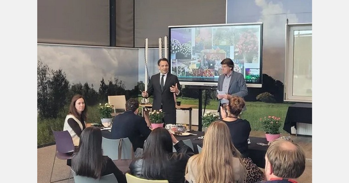 Studenten delen eerste indruk sierteeltsector met wethouder Amstelveen