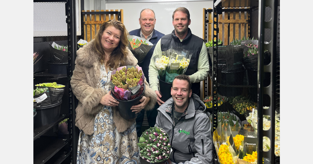 Met het voorjaarsassortiment in monsterbus langs de handel