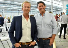 Jan Jorrit Eveleens, Area Sales Manager van HilverdaFlorist samen met Arjan Pauw van Dutch Lighting Innovations.