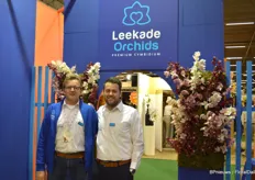 Leekade Orchids, dat op de beurs een nieuwe naam (was Kwekerij Leekade) en uitstraling presenteerde. Op de foto Simon en Jacco Vermeer.