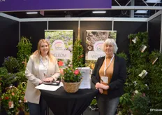 Maria Herrada en Tonny Huurderman van La Serra Exclusive Plants, een kwekerij in Spanje dat o.a. is gespecialiseerd in dipladenia's en in Nederland nog een eigen assortiment tuinplanten kweekt.