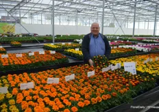 Fulco Spithoven, sales manager with Benary, presenting the new tagetes 'Super Hero' series