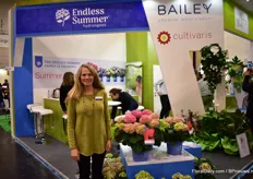 Natalia Hamill van Bailey Nurseries. In de spotlight op de stand: Summer Love. Het is een nieuwe hortensia introductie die deze lente bij retailers in Europa en America verkocht zal worden.