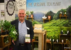 Charles Hartveld van Special Plant Zunder stond op de beurs met zijn theeplanten en het eind product daarvan dat onder het merk "Joan Dutch Thea Masters" gaat.